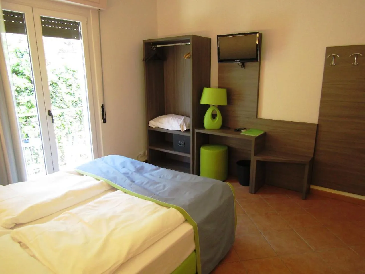 Hotel Menapace Torri Del Benaco Italie