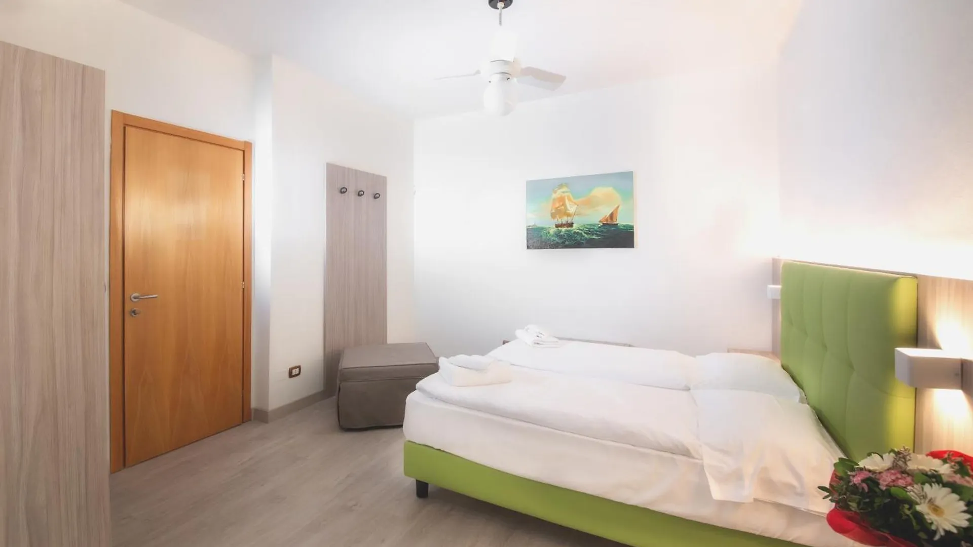 Hotel Menapace Torri Del Benaco